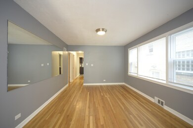 6205 N Washtenaw Ave unit 1, Chicago, IL 60659 - photo 5