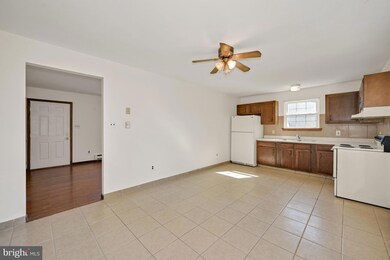 260 W Chestnut St, Clayton, NJ 08312 - photo 6