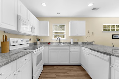 2152 Kings Gate Ln, Mount Pleasant, SC 29466 - photo 6