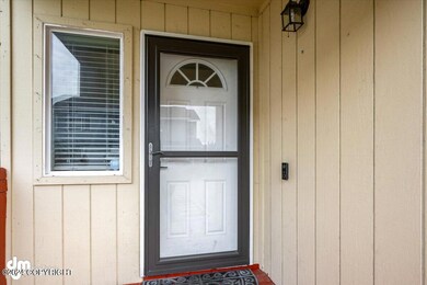 07-Front Exterior_SLS_-4124