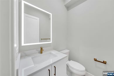 26 Clinton Ave unit 1, Jersey City, NJ 07304 - photo 6