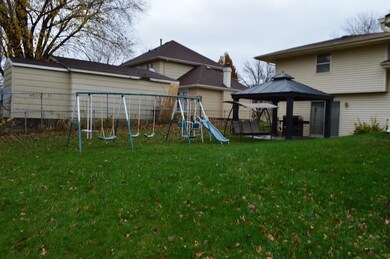 4406 54th St, Des Moines, IA 50310 - photo 2