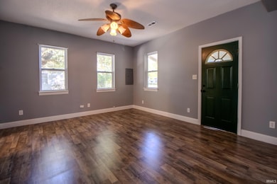 203 W Lake St, Knox, IN 46534 - photo 2