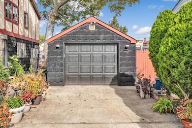 34 W 2nd St, Freeport, NY 11520 - photo 3