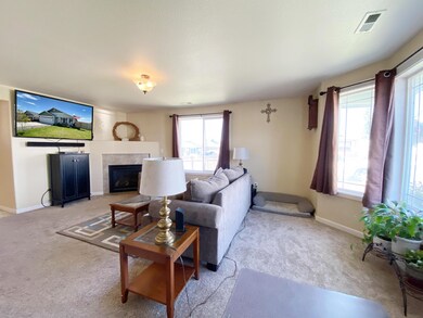 6 - living room