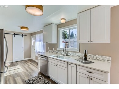 16860 SW Florence St, Beaverton, OR 97007 - photo 6