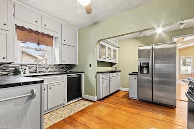 136 Wilson St, Struthers, OH 44471 - photo 2