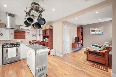 27 Clark St unit 6, Boston, MA 02109 - photo 2