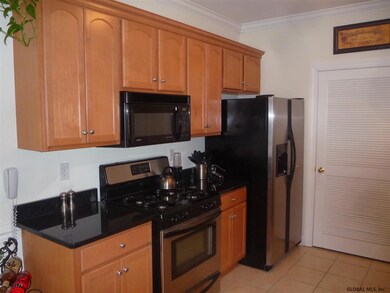 15 Ellis Ave, Saratoga Springs, NY 12866 - photo 4