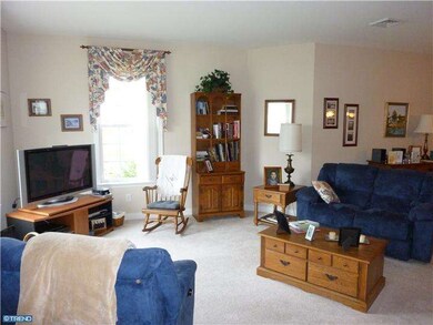 1009 Burgundy Cir, Pennsburg, PA 18073 - photo 2