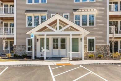 7 Willey Rd unit 405, Durham, NH 03824 - photo 5