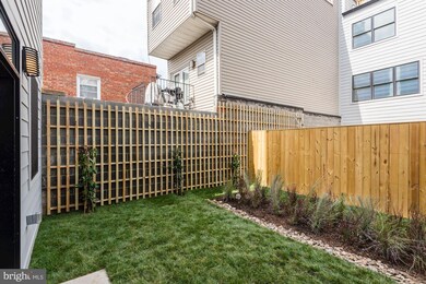 729 Hobart Place NW unit 1, Washington, DC 20001 - photo 5