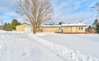 3640 Quarry Rd, Gulliver, MI 49840 - photo 2