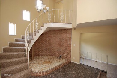 7827 Glen Echo Rd N, Jacksonville, FL 32211 - photo 3