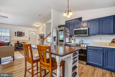 4190 Carroll Dr, Edgewater, MD 21037 - photo 7