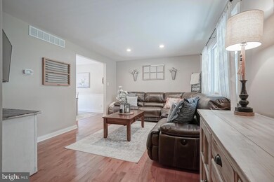 2202 Oakwood Ln, Atco, NJ 08004 - photo 5