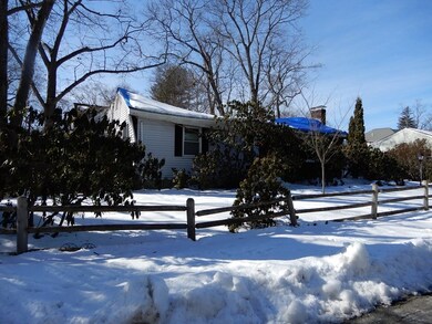 68 Hodge Rd, Arlington, MA 02474 - photo 2