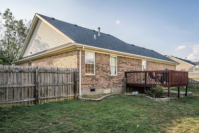 138 Ivy Dr, Mount Washington, KY 40047 - photo 5