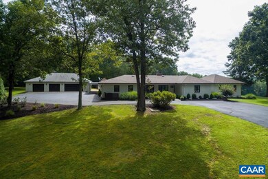 2212 Garth Oaks Point, Charlottesville, VA 22901 - photo 5