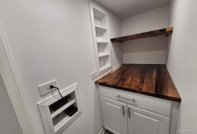 Detailed view of built in shelves