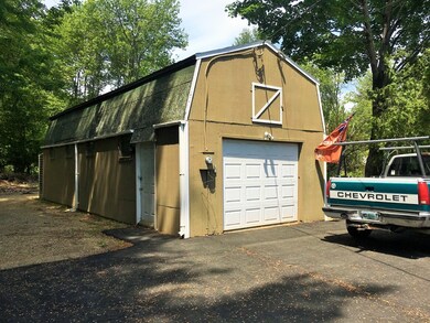 77 Packers Falls Rd, Newmarket, NH 03857 - photo 2