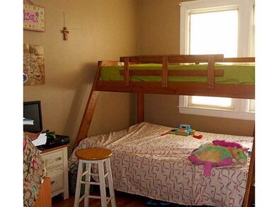 112 Prudence Ave, Providence, RI 02909 - photo 6