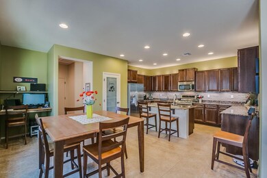 Kitchen dining