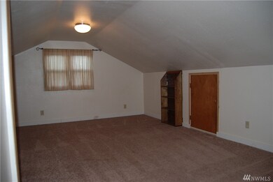 7917 35th St W, University Place, WA 98466 - photo 7