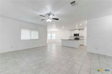 1805 Bee Creek Loop, Copperas Cove, TX 76522 - photo 6