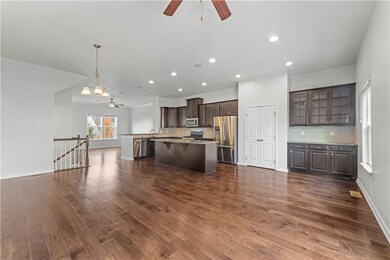 818 Oneida Cir, Mars, PA 16046 - photo 7