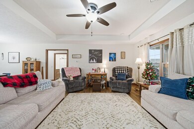 148 Kincora Dr, Bucyrus, OH 44820 - photo 6