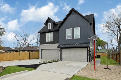 808 Fortune St unit A  - B, Houston, TX 77088 - photo 3