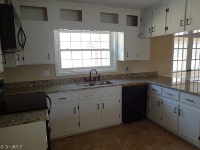 338 Greenvale Rd, Asheboro, NC 27203 - photo 3