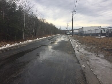 102 Lindberg Ave, Methuen, MA 01844 - photo 3