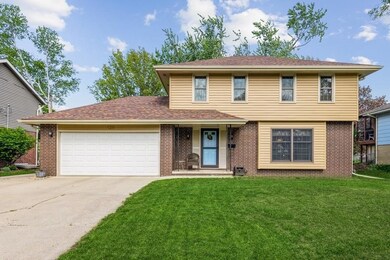 620 E 18th St N, Newton, IA 50208 - photo 2