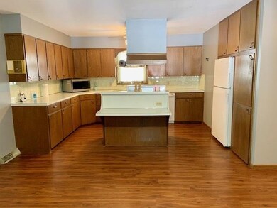 716 N 3rd St, Wakeeney, KS 67672 - photo 5