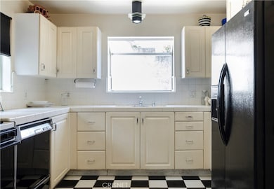 4657 Ensenada Dr, Woodland Hills, CA 91364 - photo 7