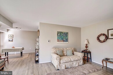 210 Park Terrace Ct SE unit 59, Vienna, VA 22180 - photo 5