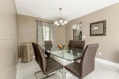 7721 NW 41st St, Hollywood, FL 33024 - photo 6