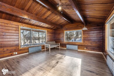 05-LivingRoom