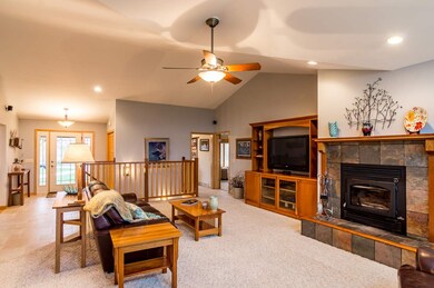 701 Hildreth Rd, Stoughton, WI 53589 - photo 3