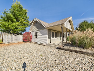 2916 Market St, Pendleton, IN 46064 - photo 3