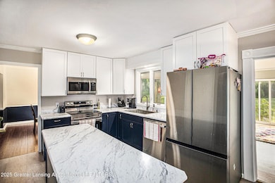 4326 Manitou Dr, Okemos, MI 48864 - photo 6