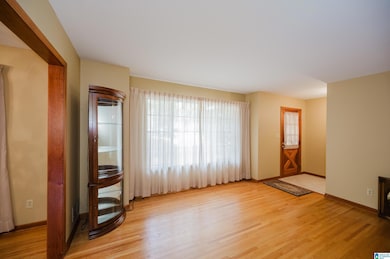 1421 Hickory Ln, Birmingham, AL 35235 - photo 6