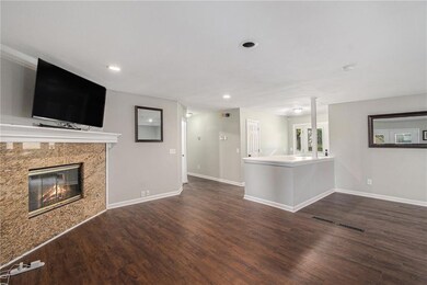 6216 Greenwood St, Shawnee, KS 66216 - photo 3