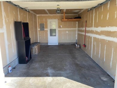 1390 Daleview Dr, Marion, IA 52302 - photo 7