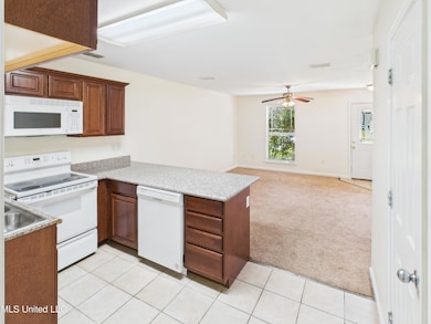 CAM04654G0-PR0020-STILL007