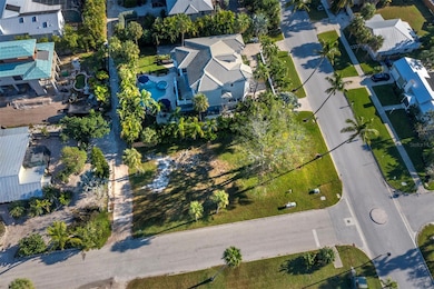 641 Broadway St, Longboat Key, FL 34228 - photo 3