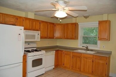 20 Curtis St unit 2, Waltham, MA 02453 - photo 2