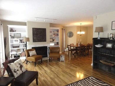 FAMILY RM TO DINING RM